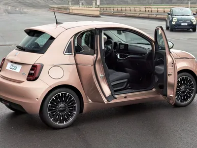 Imagen de FIAT 500 500 e 3+1 87Kw La Prima by Boccelli nuevo